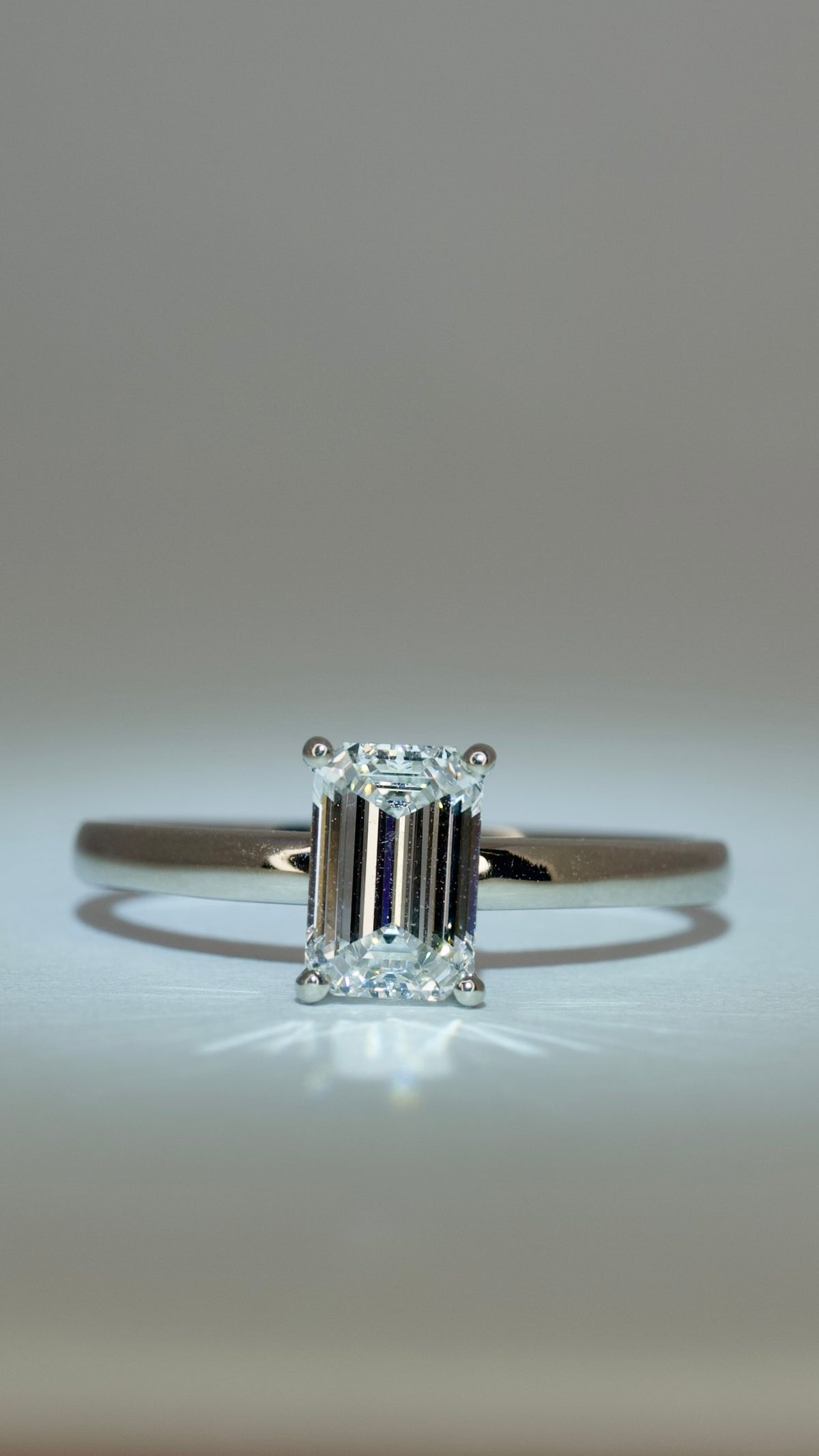 1ct エメラルドカットラボリング